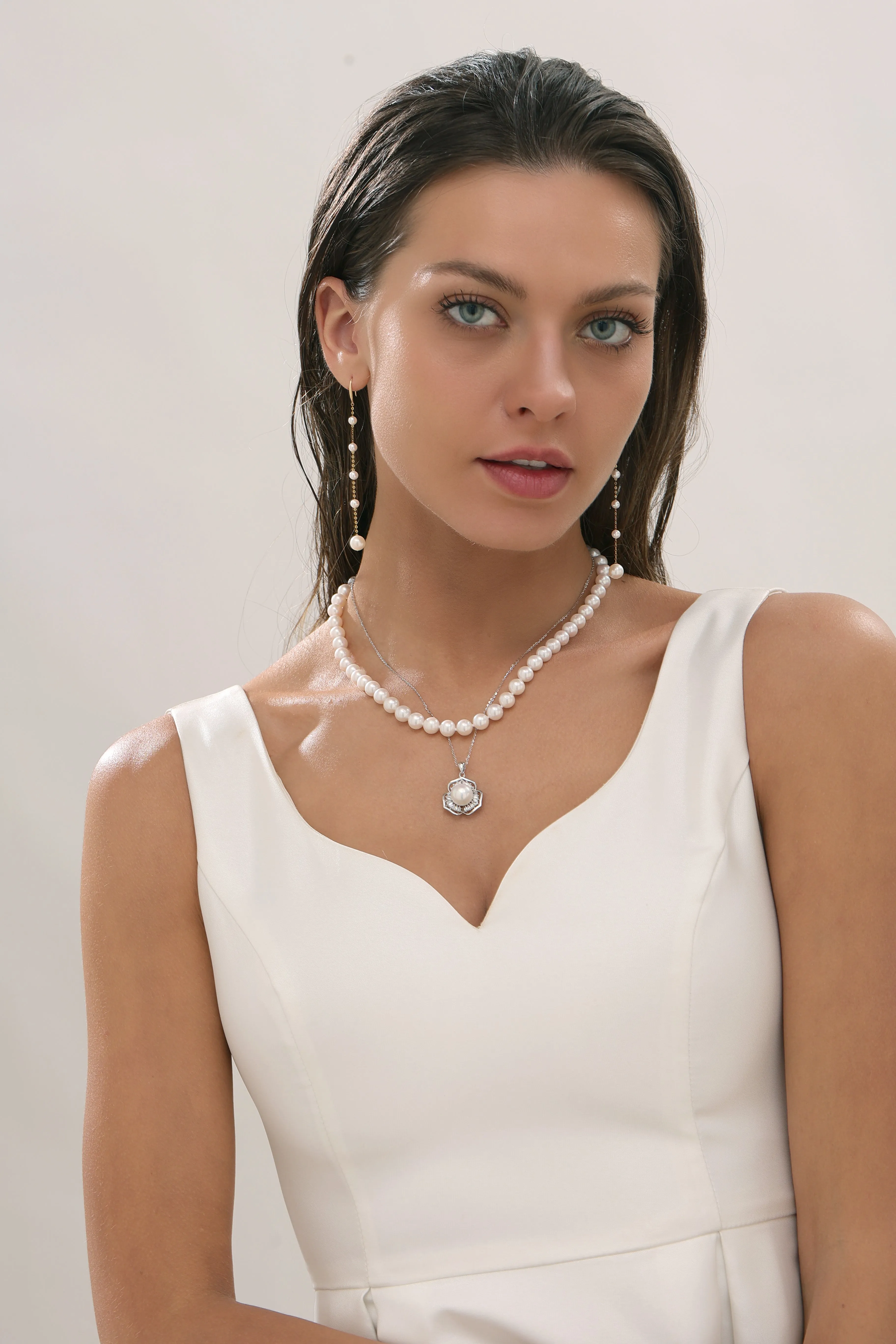 10-11mm Edison Pearl Floral Pendant Necklace