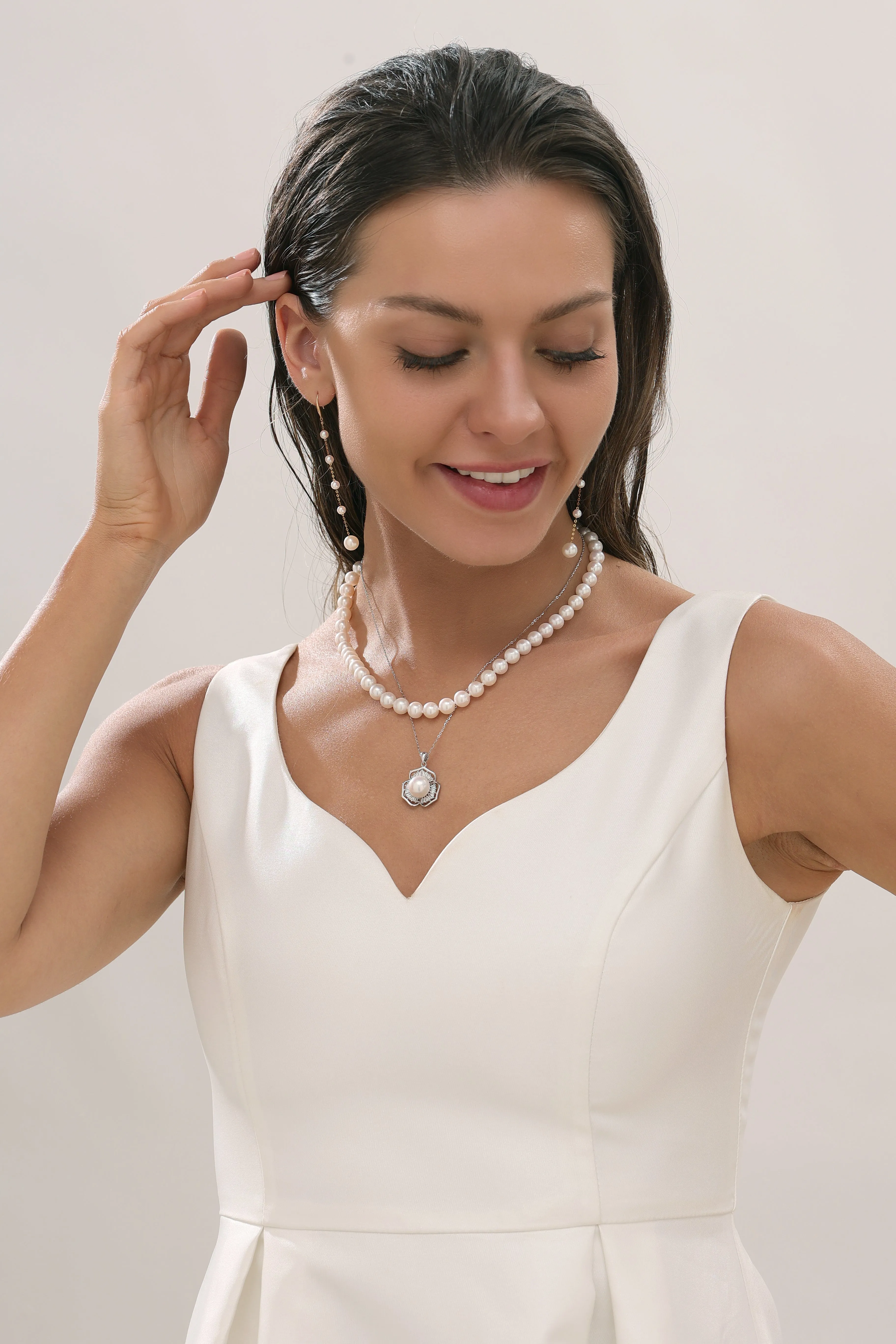 10-11mm Edison Pearl Floral Pendant Necklace