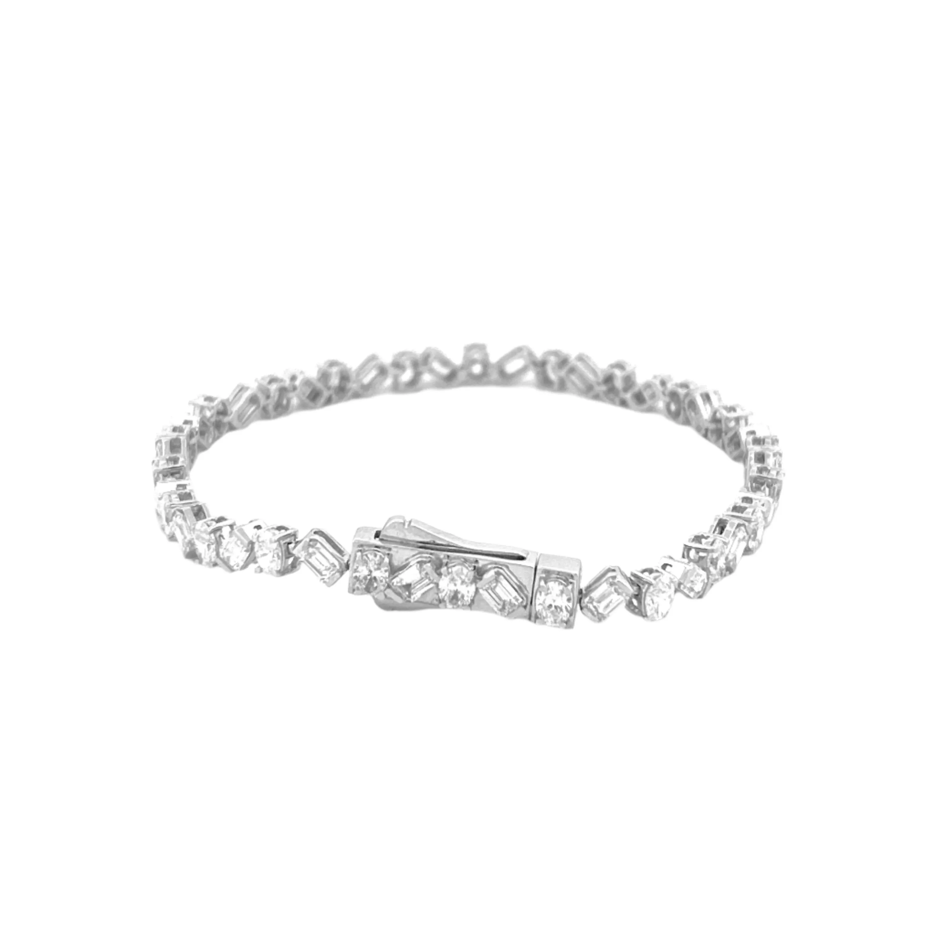 14K Gold Lab Grown Oval and Baguette Diamond Tennis Bracelet