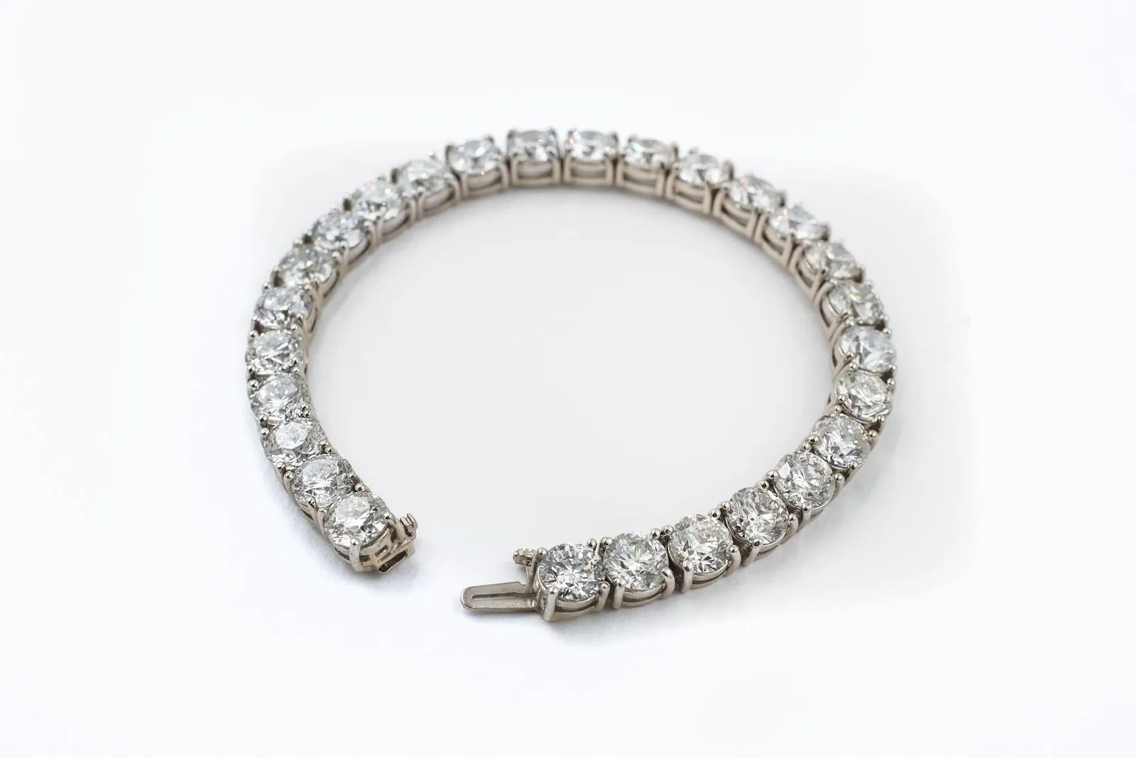 27 ctw Diamond Tennis Bracelet 14k White Gold