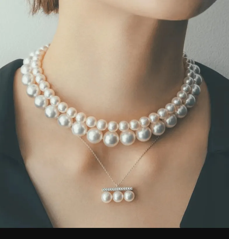 Balance Beam Pearl Necklace