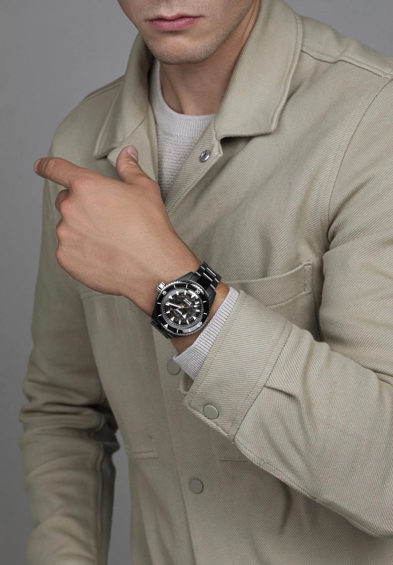 Captain Cook High-Tech Ceramic 43mm