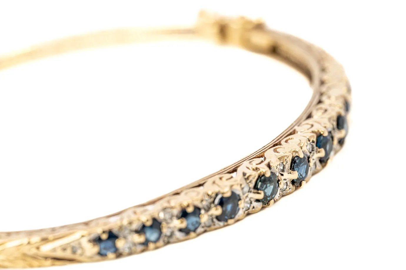 Exquisite 9ct Yellow Gold Sapphire & Diamond Bangle