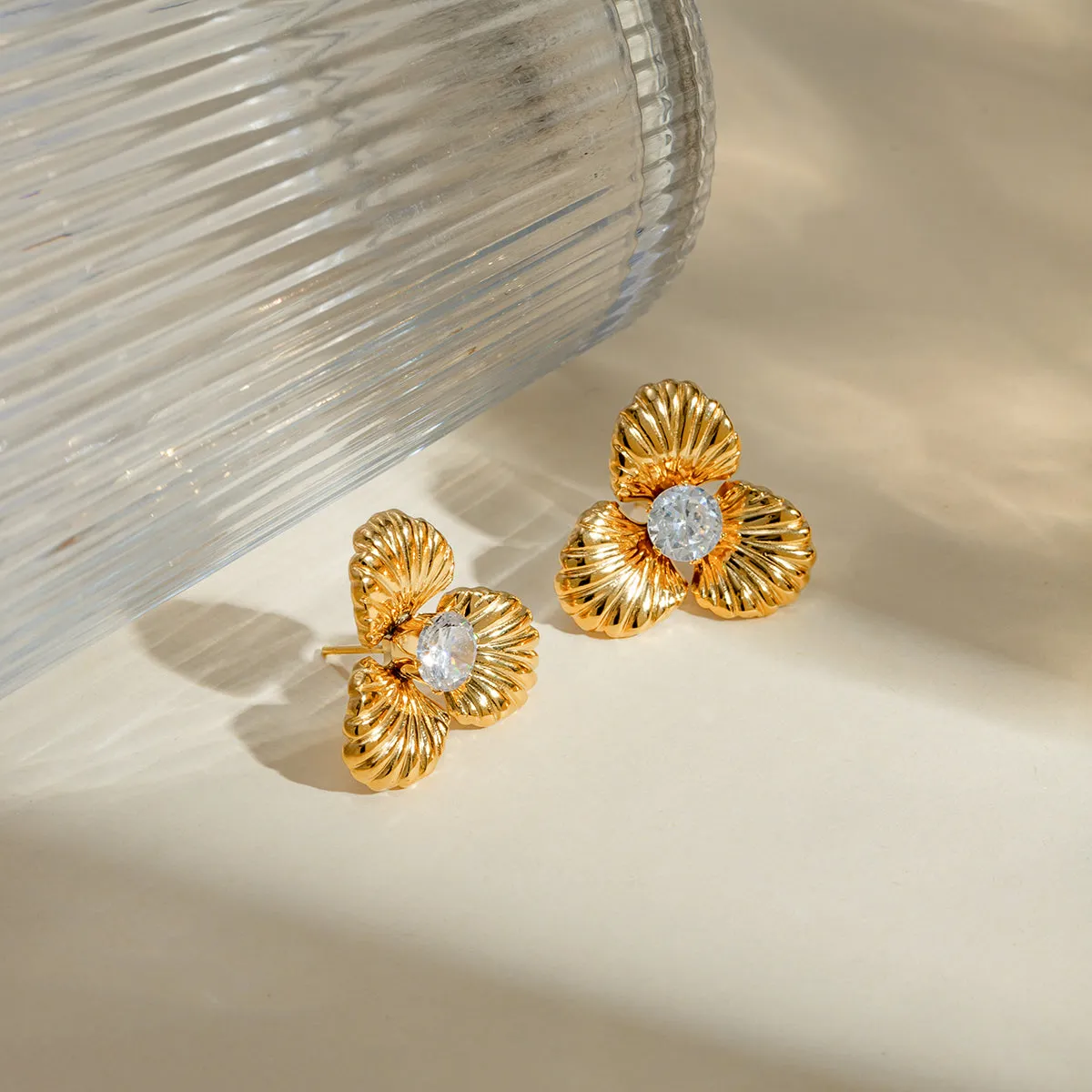 HGA Zircon Flower Shaped Gold Earrings