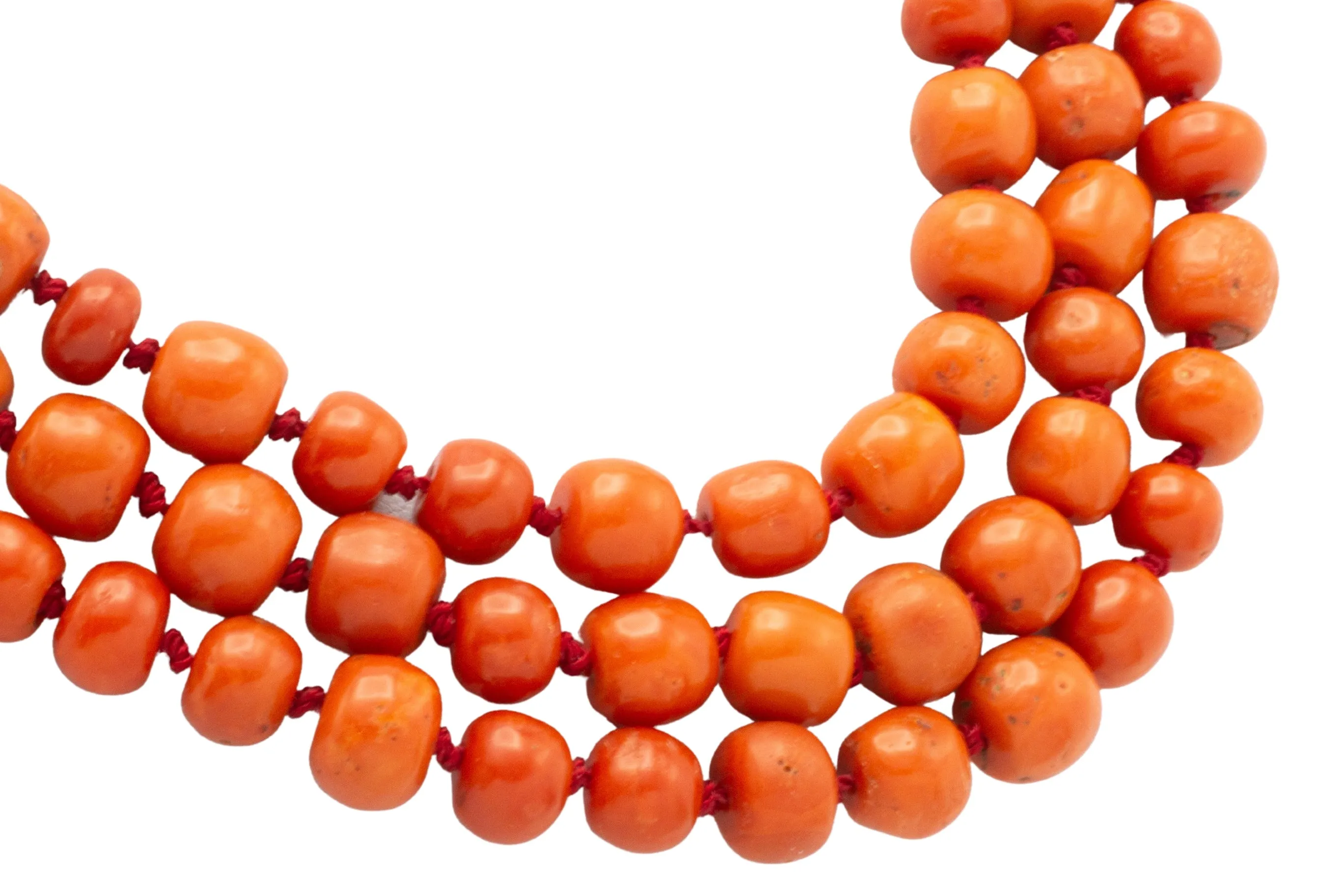 Long coral collier