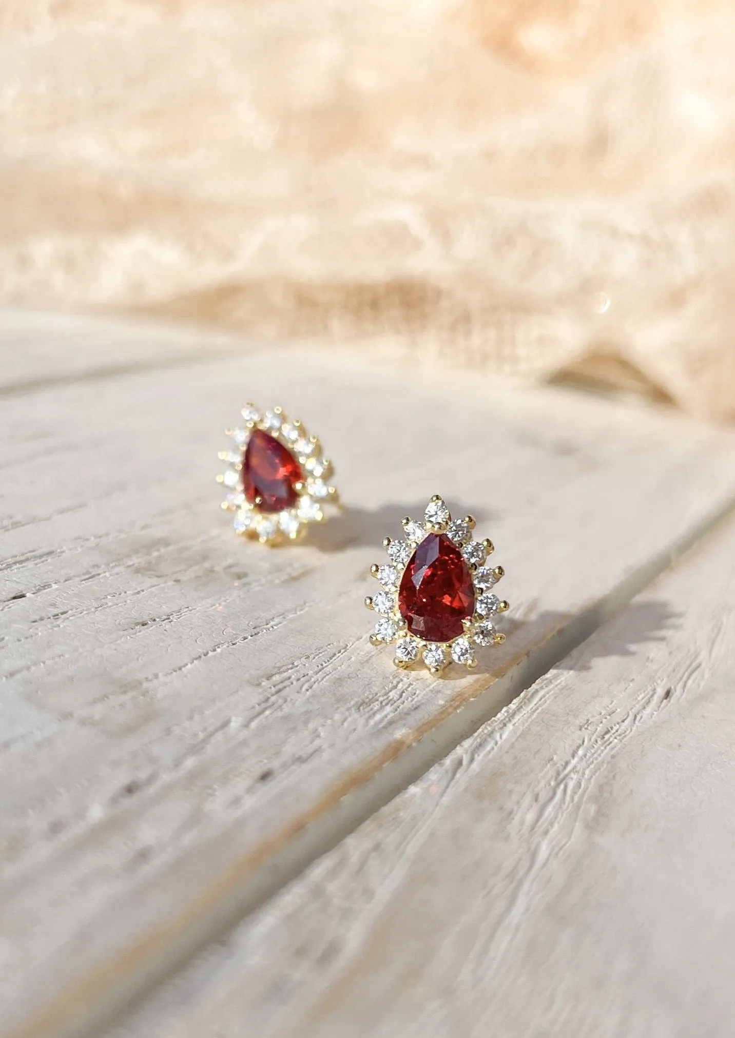 ROSIE | GOLD STUD EARRINGS