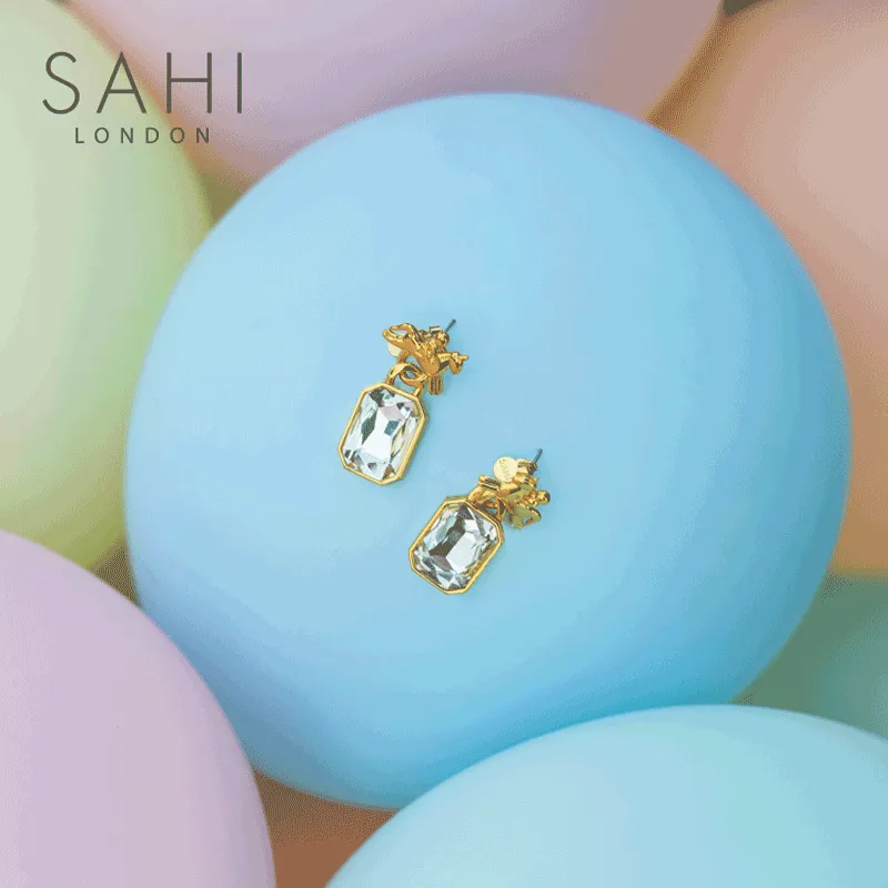 Sahi Age of Innocence Crystal Drop Earring