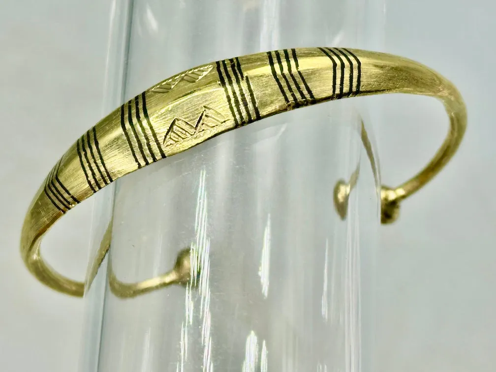 Tuareg Multiple Stripe Etched Center Wider Flat Brass Bracelet